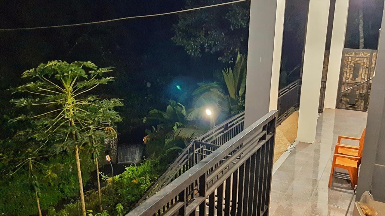 Kelapa Gading Villas Banyuwangi  Exterior photo
